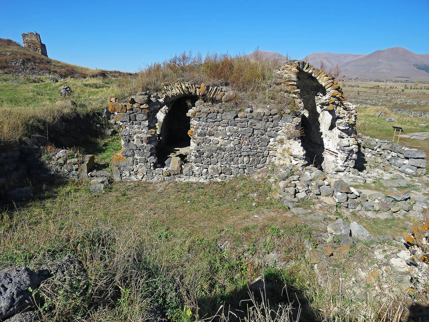 Lori Berd (Լոռի Բերդ, Лорийская крепость)